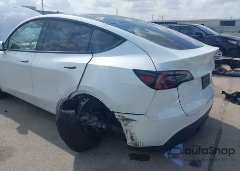 2024 Tesla Model Y Long Range Dual Motor All-Wheel Drive/Rwd from USA, damaged, VIN 7SAYGDED2RF170346